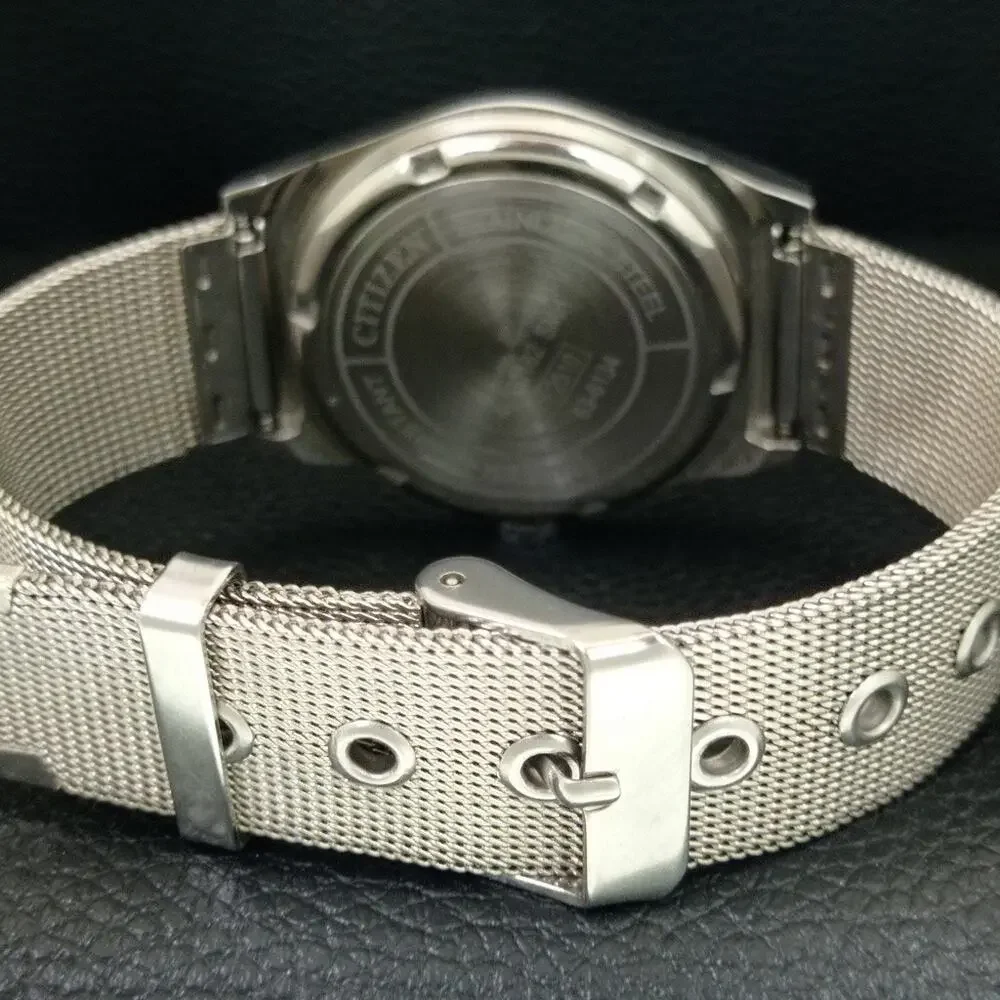 Vintage 1986 Citizen Manual Wound Mens Silver Watch & Silver accents
